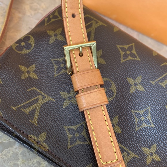 ❤️❤️SOLD❤️❤️Louis Vuitton cabas sling - Picture 8 of 11